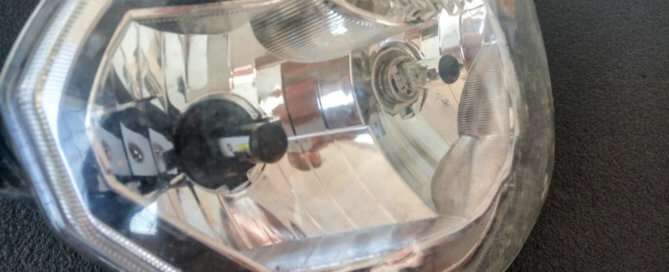 Фара зі встановленими лампами HS1 у зборі фото